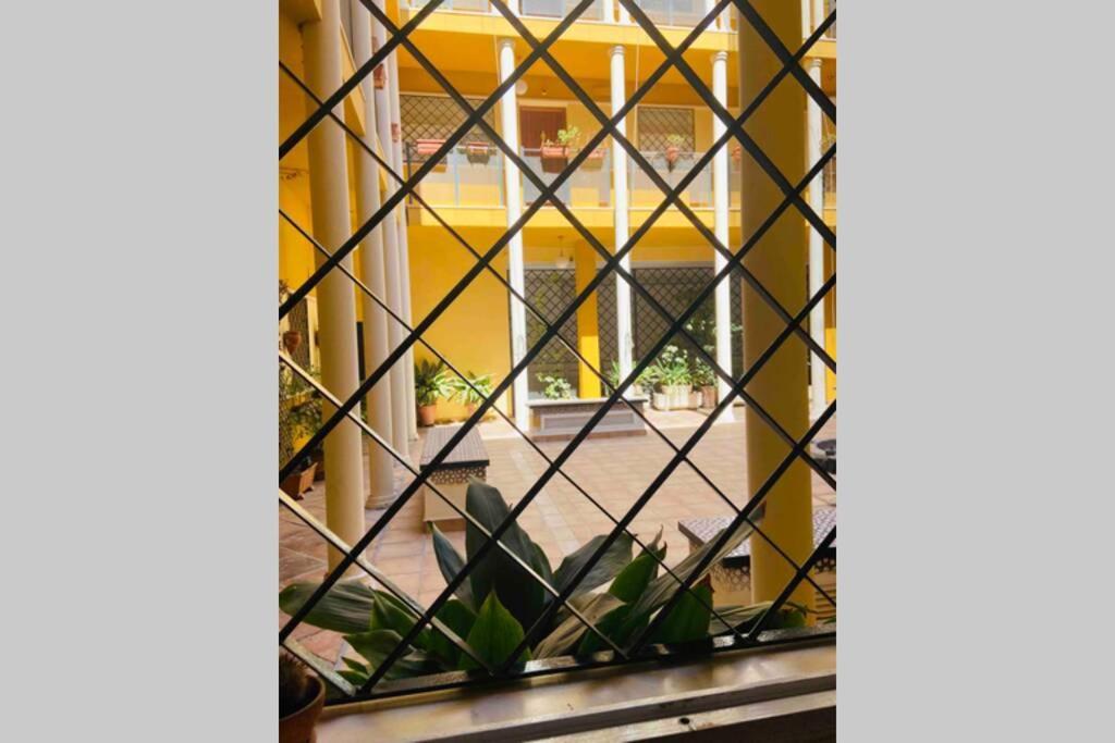 Apartment Cozy&quiet In Sanvicente St Andalusian Patio Sevilla